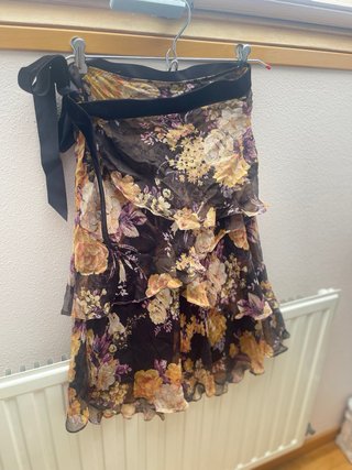 Traje floral Zara