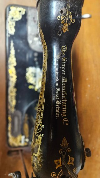 Máquina de coser Singer antigua