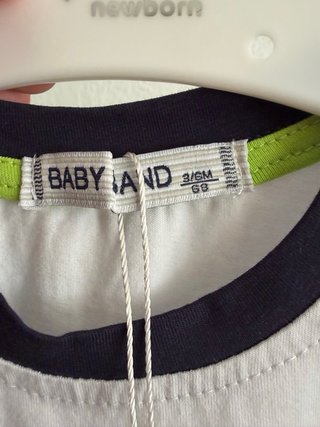 Conjunto bebé camiseta y pantalón corto