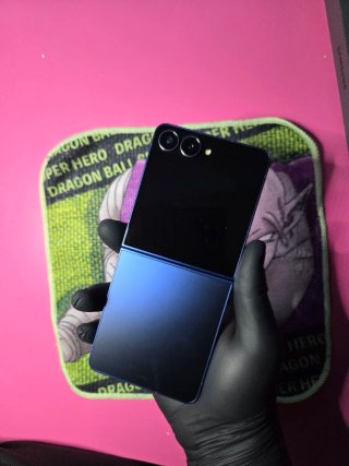 Samsung Galaxy Z Flip 7