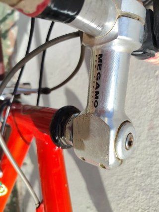 Bicicleta de carretera cuadro aluminio en Shimano.