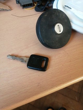 Tapón Gasolina Seat Ibiza 84-91 con llave original