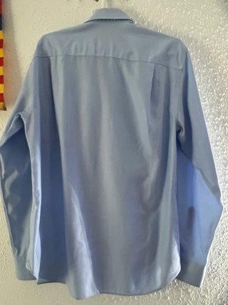 Camisa azul de vestir