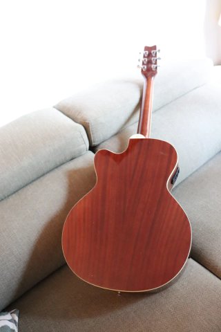 Washburn Guitarra Electroacústica