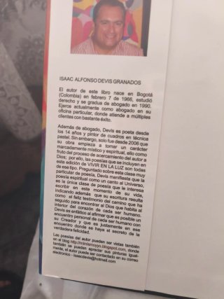 Libro VIVIR EN LA LUZ
