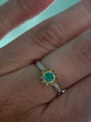 Anillo Flor Esmeralda Natural