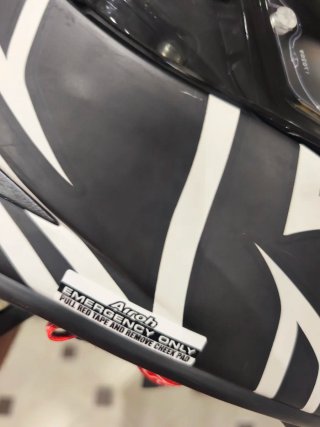 Casco Airoh Negro GP500 fibra de carbono  Casi Nue