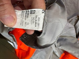 Lote 4 pantalones de trabajo grises y naranjas