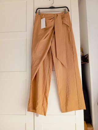 Pantalón Zara tipo pareo beige