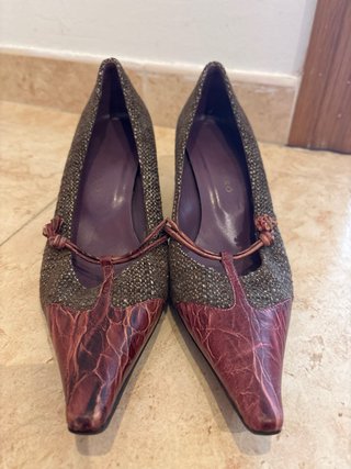 Zapatos Mascaró tacón punta rosa y marrón