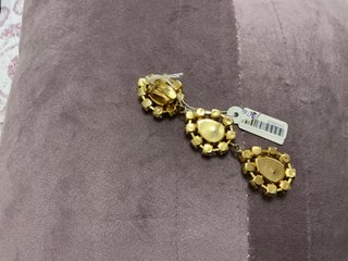 Pendientes largos con clips de piedras