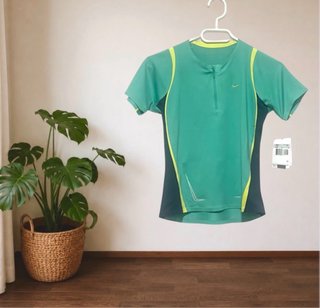 Talla XS. Camiseta deportiva NIKE