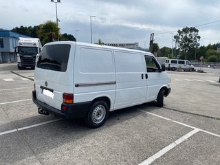 Volkswagen Transporter 2.5  2003