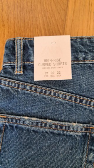 Zara Shorts Vaqueros Tiro Alto Curved
