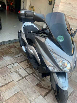 Yamaha TMAX 500 Maxi Scooter