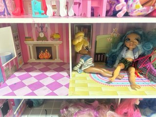 Casita de muñecas rosa