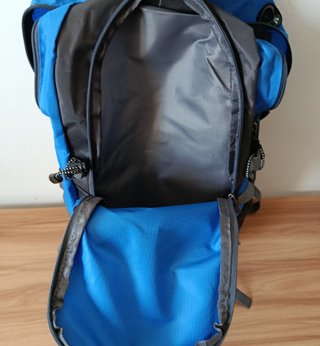 Mochila 40L impermeable azul