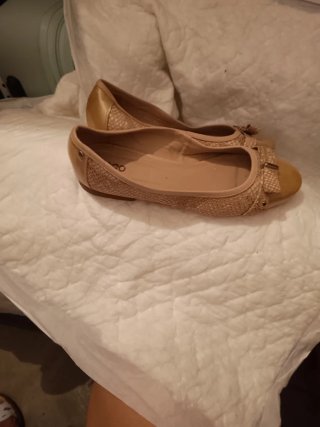 Manoletinas Ecco charol T37 beige