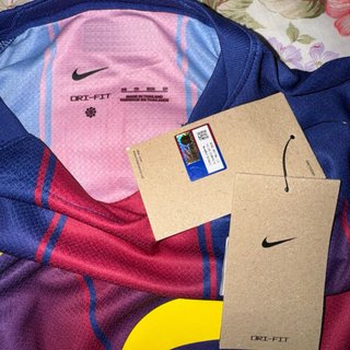 Camiseta Barcelona Femenino Final Champions Graham