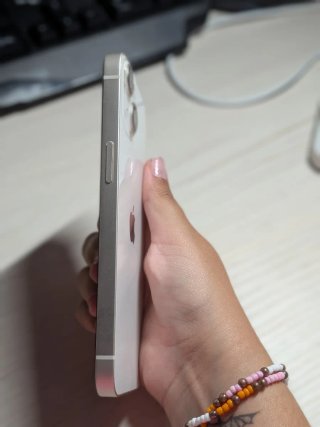 iPhone 13 128GB Blanco - Batería 87%