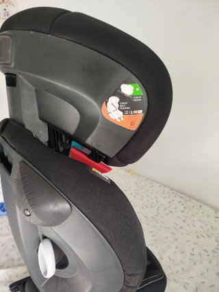 Silla de coche BeSafe negra con manual