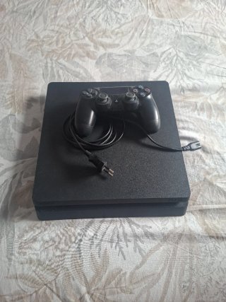 PS4 (PlayStation 4) Negra