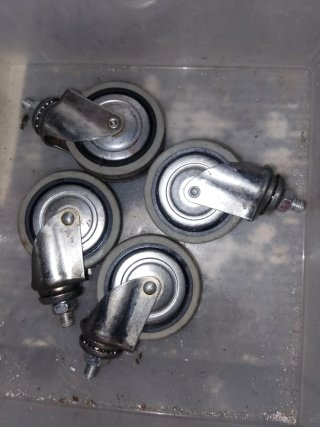 4 Ruedas Pequeñas Giratorias