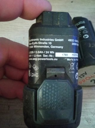 2 Baterías AEG PRO 12V 2.0Ah Li-Ion