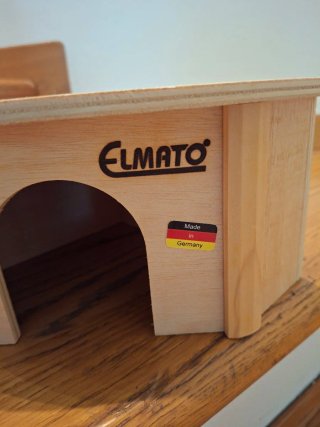 Casetta per roditori in legno