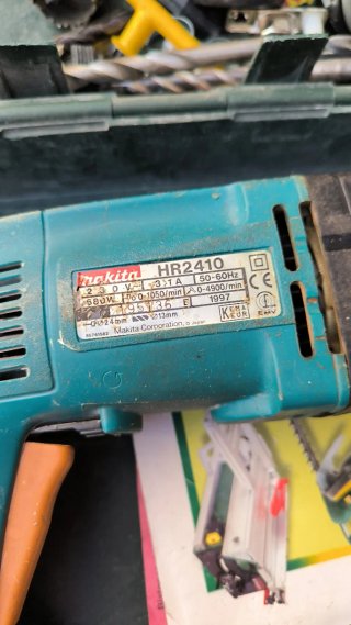 Makita HR2410 Martillo Percutor