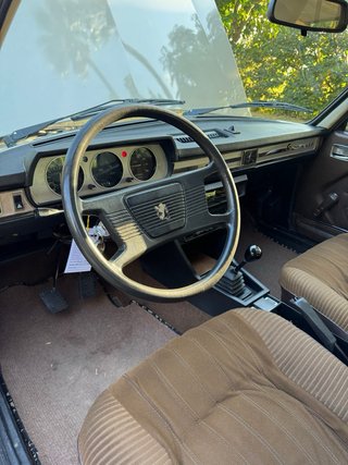 Peugeot 504 GL1800 de 1980 (vehiculo en VIGO)