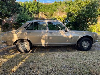 Peugeot 504 GL1800 de 1980 (vehiculo en VIGO)