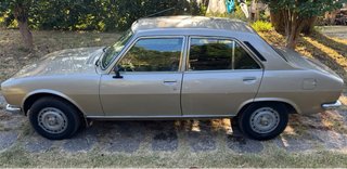 Peugeot 504 GL1800 de 1980 (vehiculo en VIGO)