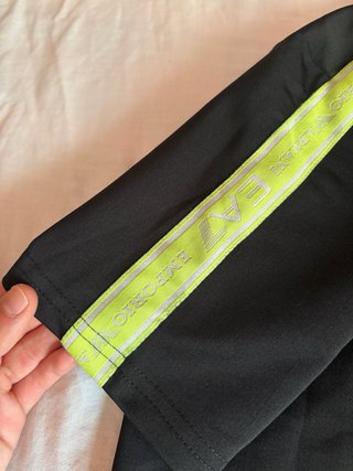Conjunto EA7 negro y verde