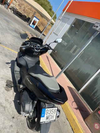 Honda PCX 125 Negra