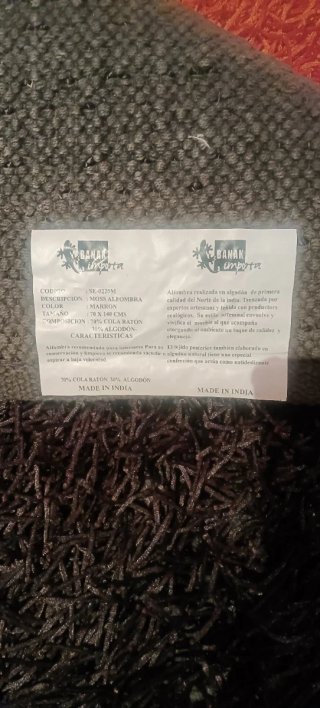 Dos alfombras Banak marrones y dos naranjas