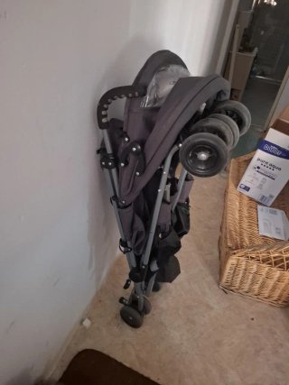 Carrito de bebé plegable gris