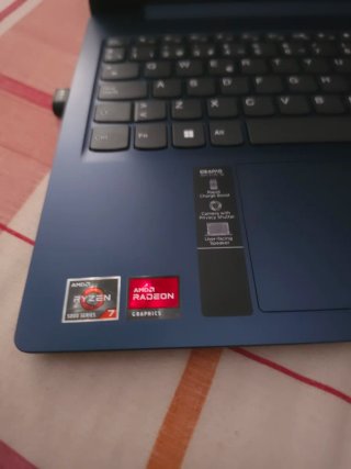 Portátil Lenovo ideapad slim 3