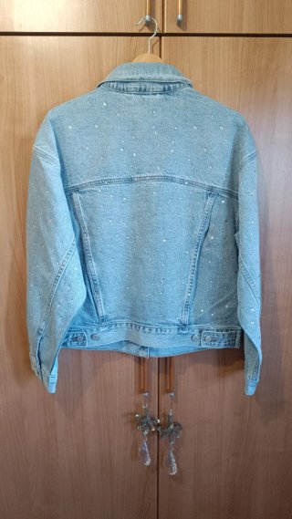 Cazadora Levi's vaquera con strass
