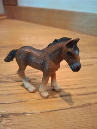 Set di 5 cavalli Schleich in ottime condizioni.