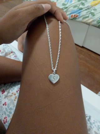 Collar precioso de Plata en forma deCorazón Inicia