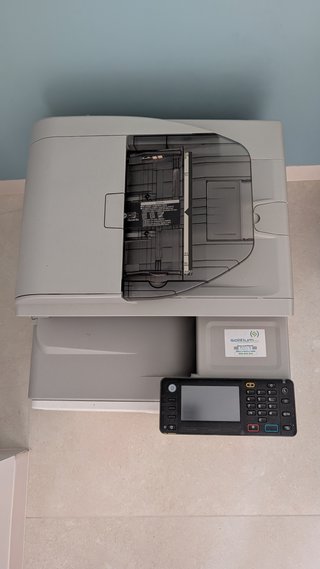 Impresora a color Ricoh Aficio MPC305 SPF e