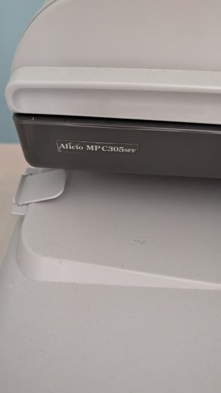 Impresora a color Ricoh Aficio MPC305 SPF e