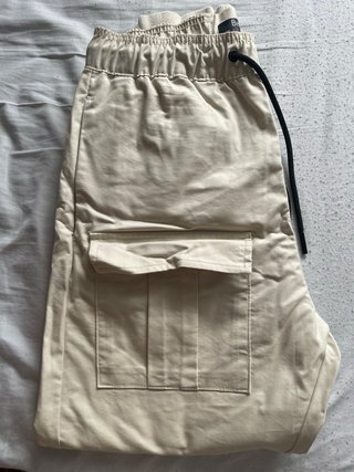 Pantalones cargo beige talla S