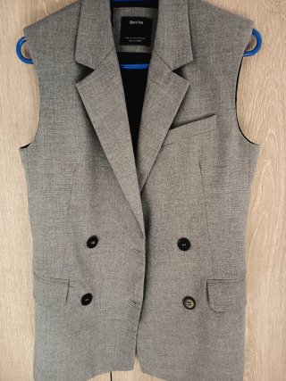 Chaleco Sastre Gris Bershka Talla XS
