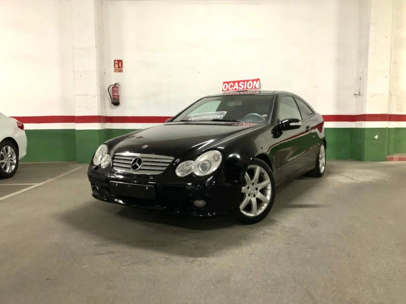 Mercedes-Benz Clase C 2006 - foto 1