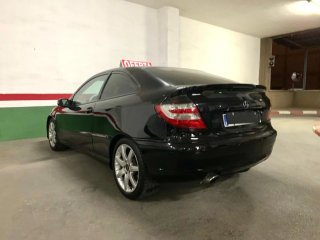 Mercedes-Benz Clase C 2006