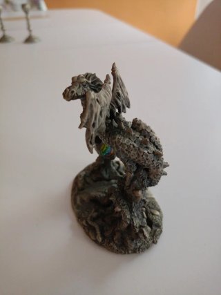 Dragón Tudor Mint Myth & Magic Pewter