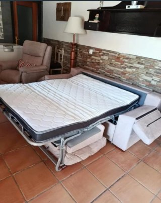 Sofá cama italiano beige