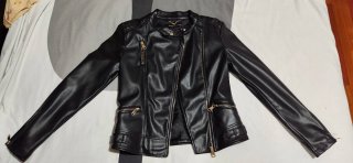 Chaqueta cuero sintético negra